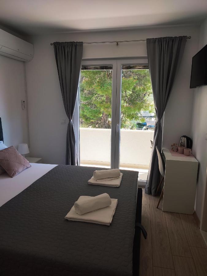 Apartmani Josipa Baška Voda المظهر الخارجي الصورة